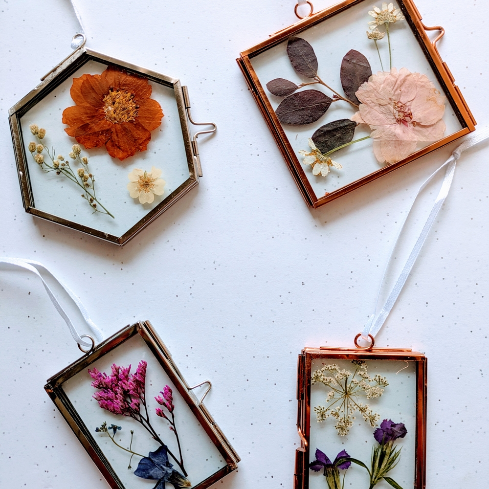Brass pressed flower art frames - Picture 1 of 5